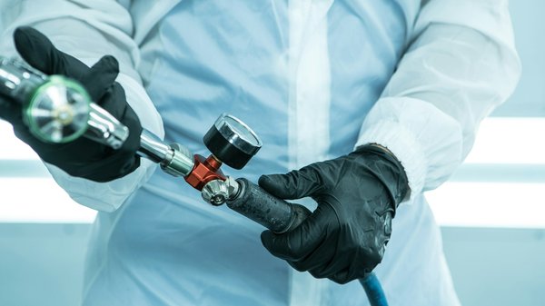 Aérogommage : une méthode de traitement de surface efficace